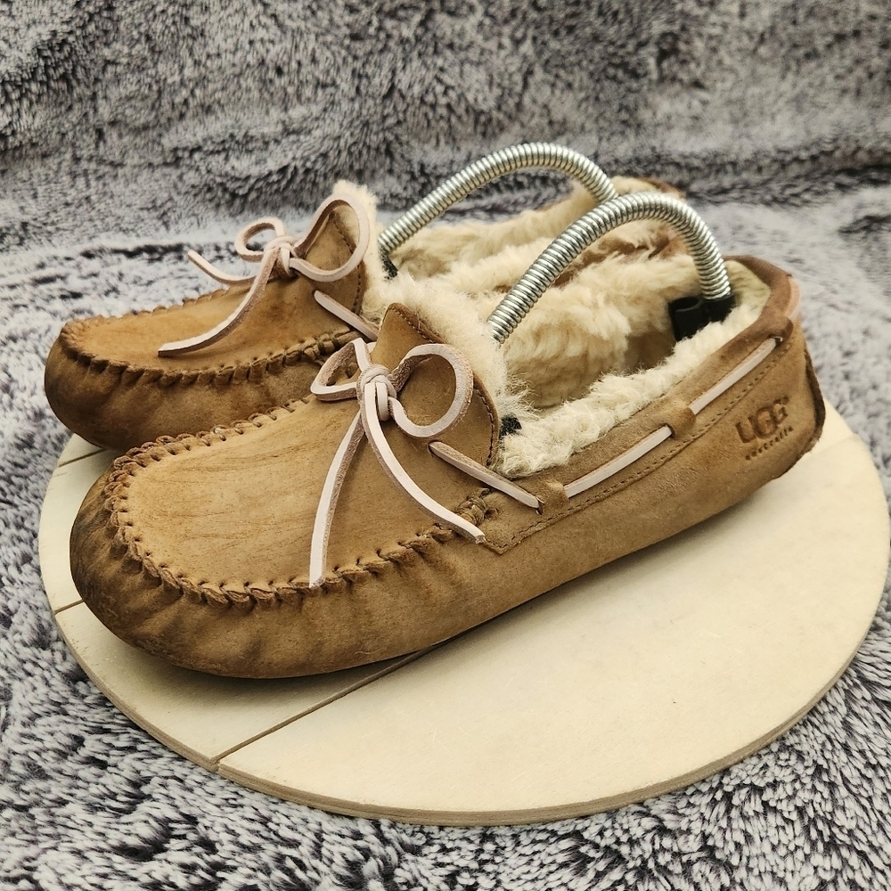 UGG Dakota Women's Slipper Chestnut Brown Leather Tie Size 7 - Picture 4 of 9